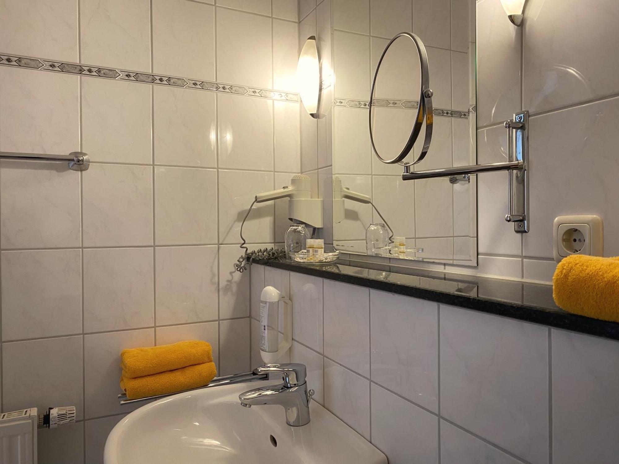 Hotel-Restaurant-Haus Berger Viersen Kültér fotó